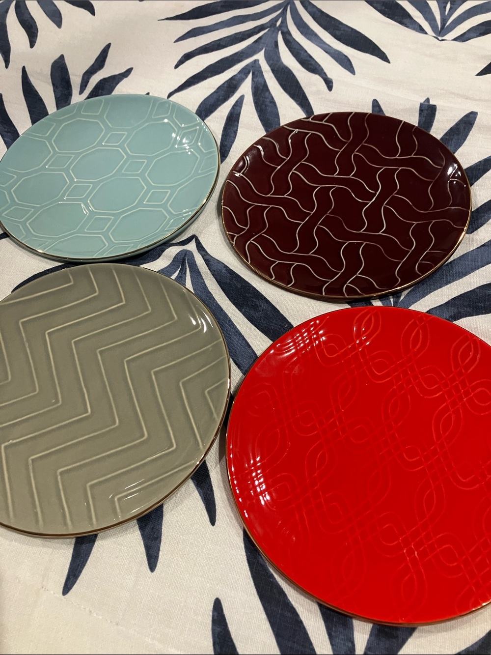 Threshold, stoneware, set of four appetizer, salad, or dessert plates
